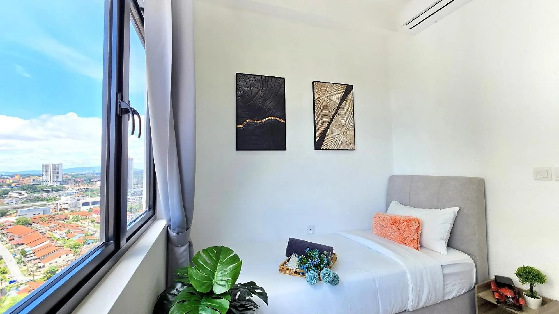 Cozy Central City 4Br Suite Near Jb Ciq 12Pax Johor Bahru